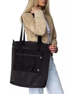 Thread Wallets Black Utility Everyday Tote Bag